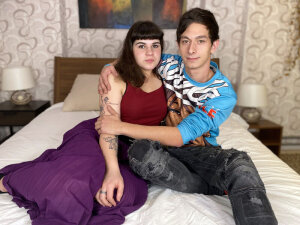 Live Sex MikeAndLayla