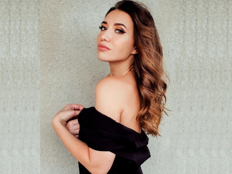 MilaCollins's profile - Image n°0