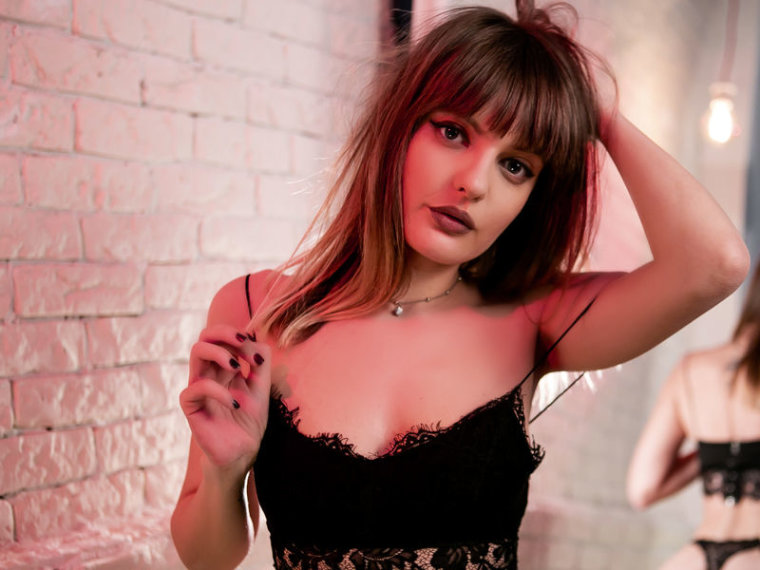 MilaJovanovich's profile - Image n°0
