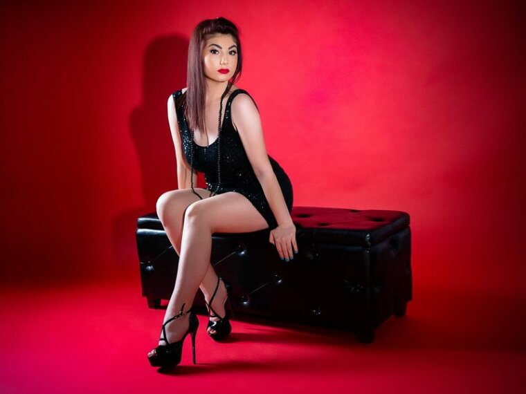 MileyRise's profile - Image n°0