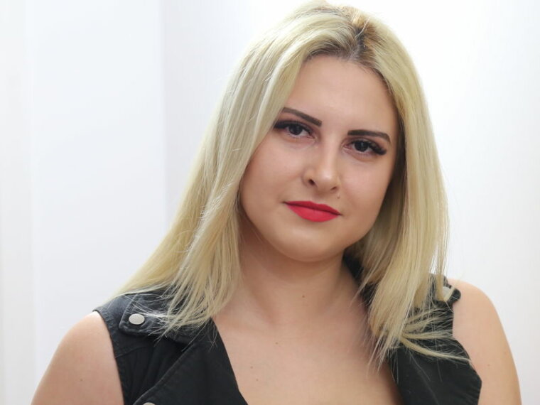 MiraHaze's profile - Image n°0