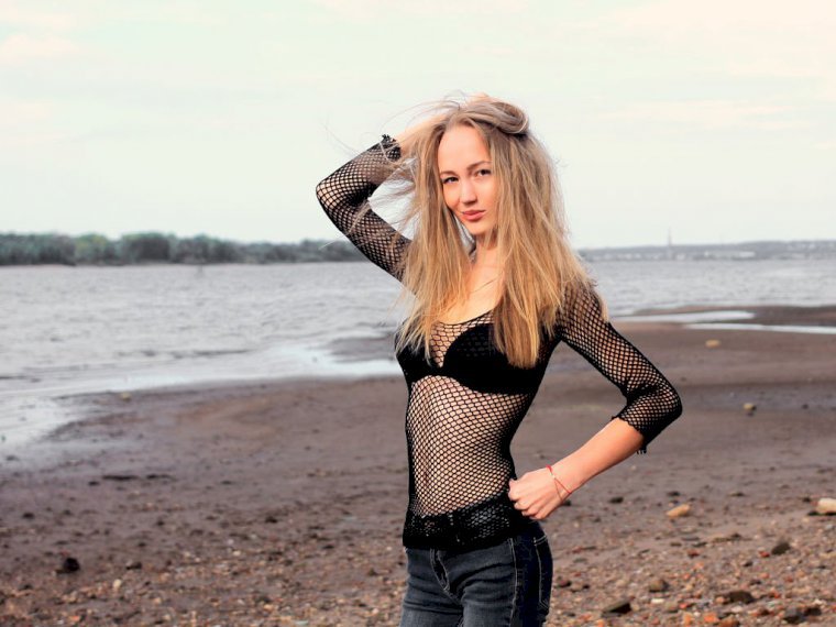 MirandaCuteSmile's profile - Image n°1