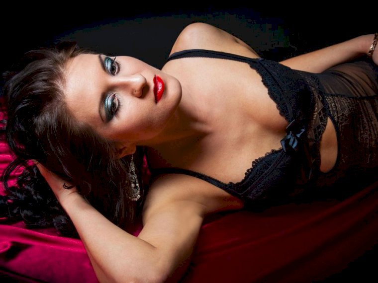 MissAphrodita's profile - Image n°0