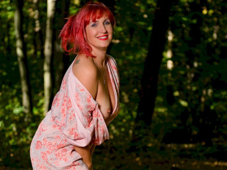 MissChambers's profile - Image n°3