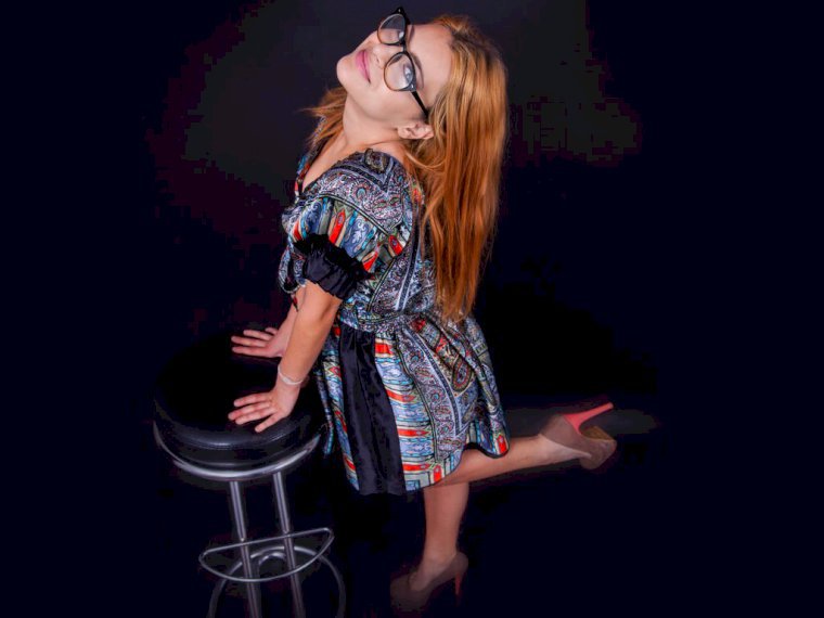 MissCurveyy's profile - Image n°0