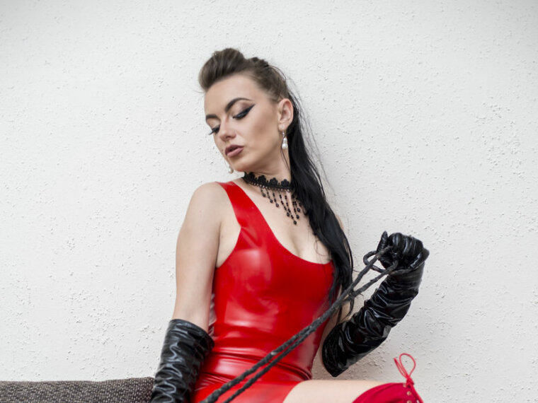 MissMonserratt's profile - Image n°0