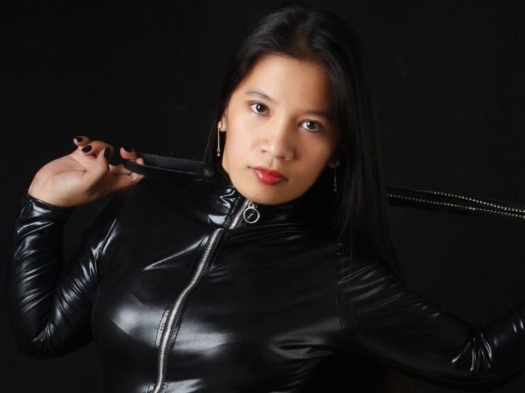 MonaLouise's profile - Image n°0