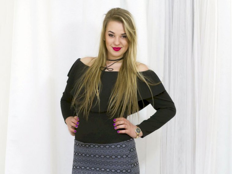 MonicaFemale's profile - Image n°0