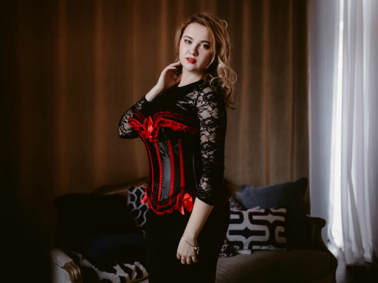 monicaup's profile - Image n°0