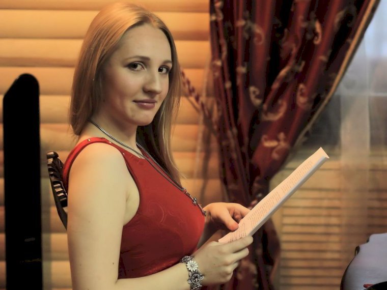 MoonStripper's profile - Image n°1