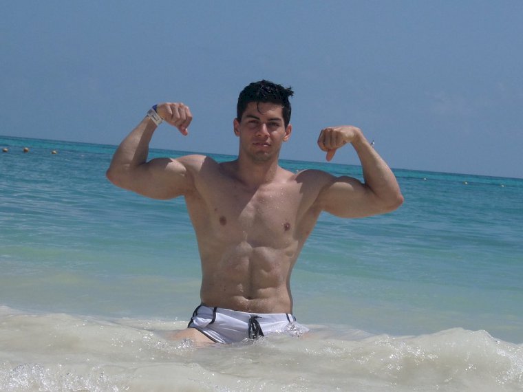 musclefelipe's profile - Image n°1