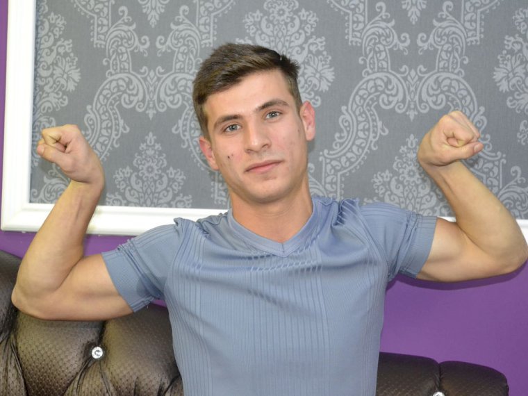 musclegabrielo's profile - Image n°1