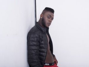 MuscleLatinCumxx's Sexcam
