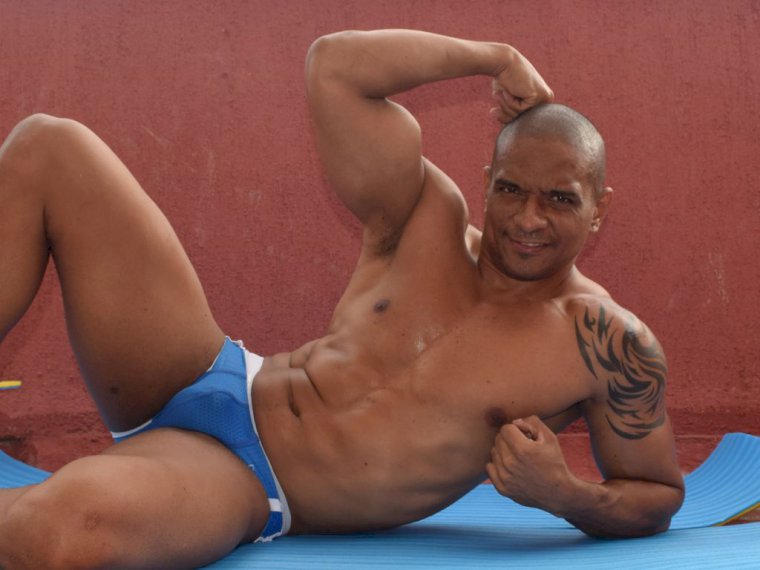 MuscularJahn's profile - Image n°0