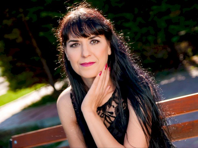 NadineBrown's profile - Image n°1