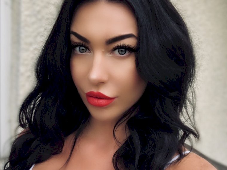 Nellyy's profile - Image n°1