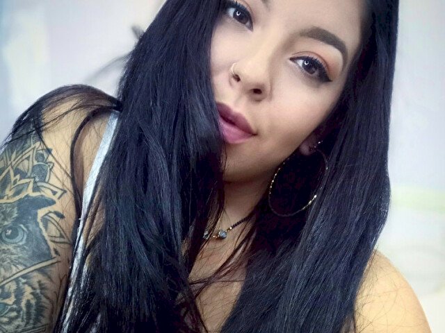 NiaKalifa's profile - Image n°0