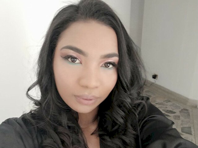 NaomiCollins's profile - Image n°4