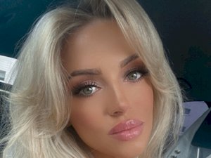 NaomiEmLove's Sexcam