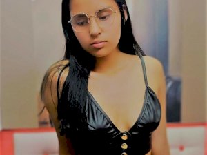 NAUGTHYDOLL's Sexcam