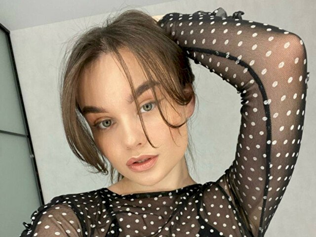 NikkiSmile's profile - Image n°1