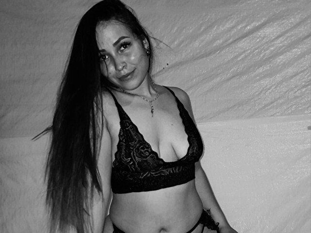 Nicollehot's profile - Image n°4