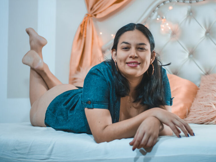 naomicurvy's profile - Image n°0