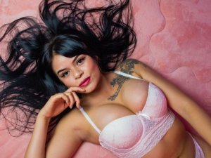 NatalieCueva's Sexcam