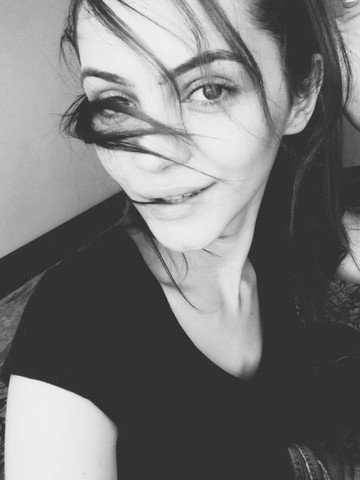 naughtyarya's profile - Image n°0