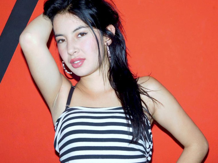 naughtygir12's profile - Image n°0