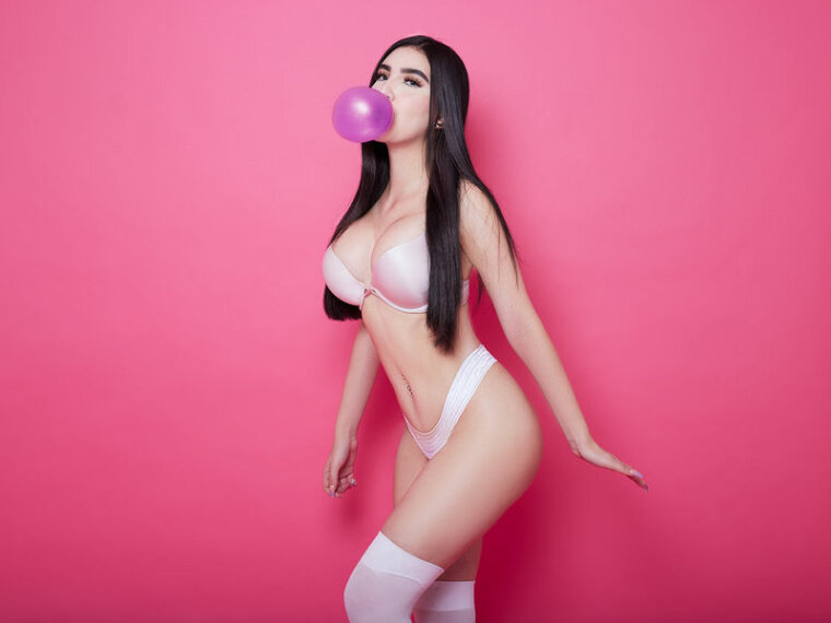 NazaninH's profile - Image n°0
