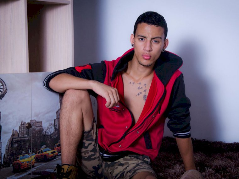 NiceYoungDick's profile - Image n°1