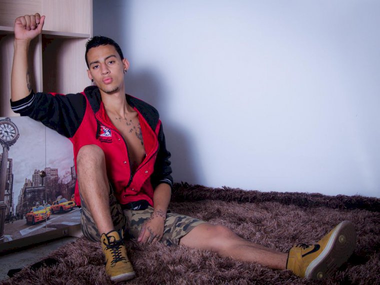 NiceYoungDick's profile - Image n°0