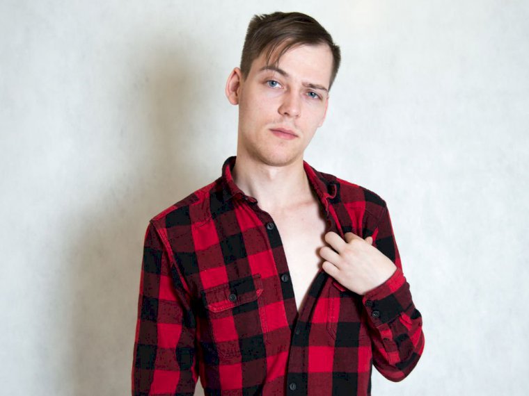 NicholasCutie's profile - Image n°1
