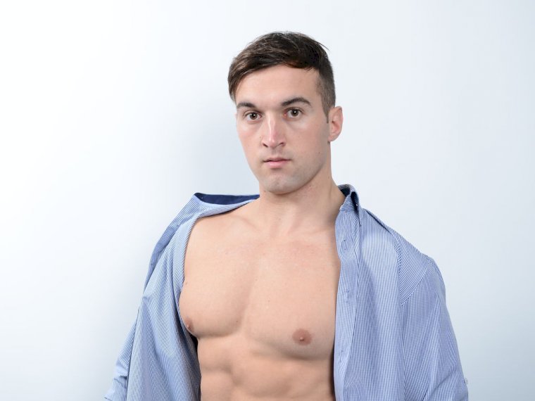 nicolas1235's profile - Image n°1