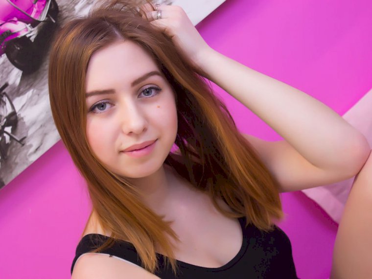NicoleCuttie's profile - Image n°1