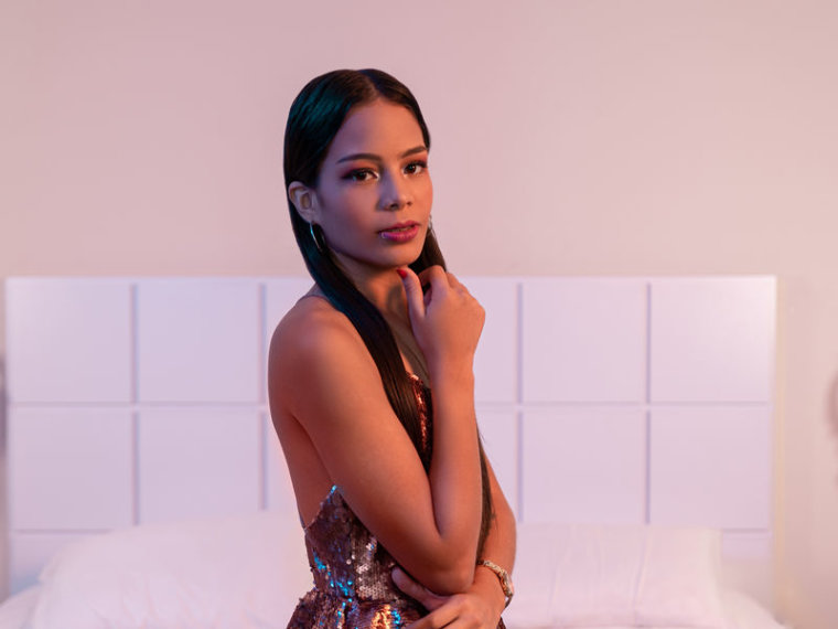 NicoleHowland's profile - Image n°0