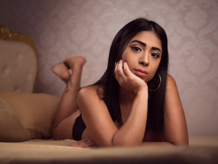NicollePrado's profile - Image n°0