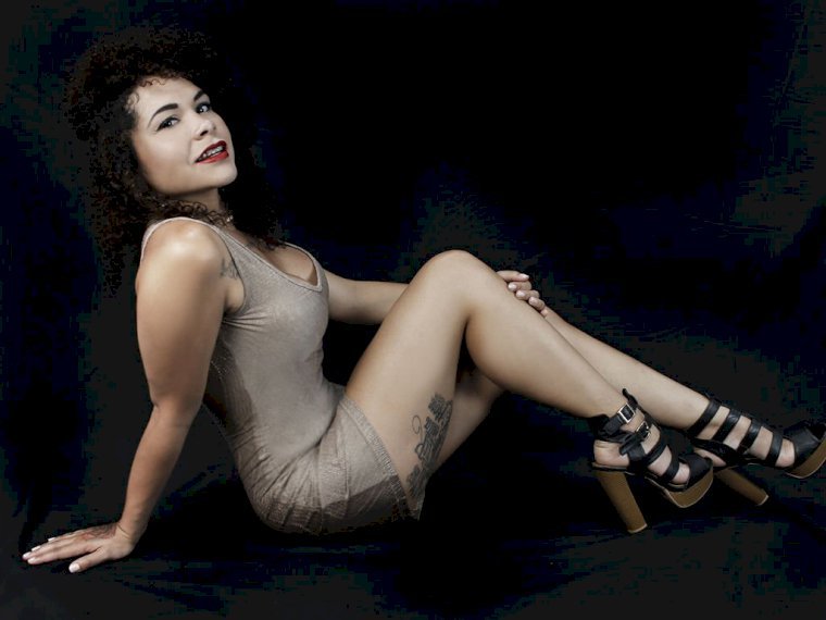 NicolleWahle's profile - Image n°0