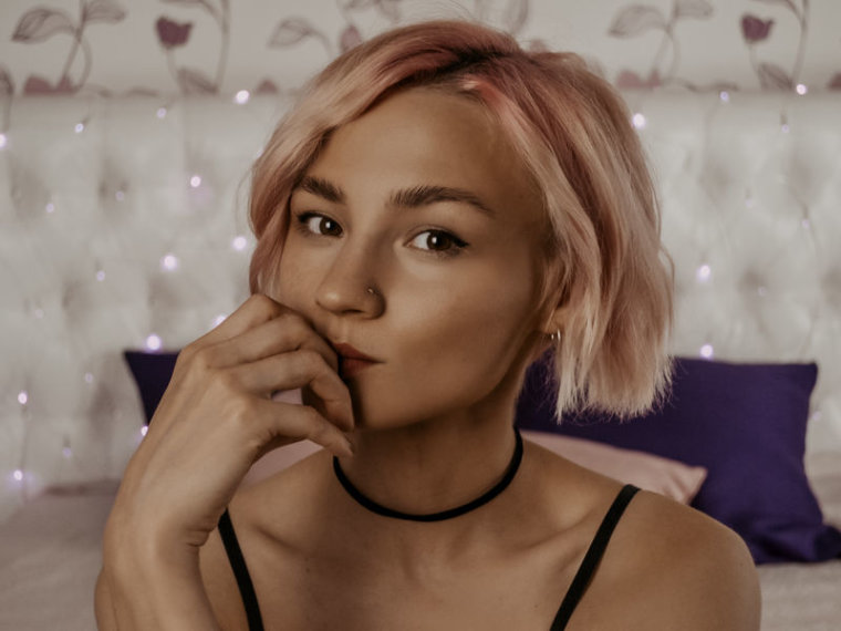 NikkiBrie's profile - Image n°0
