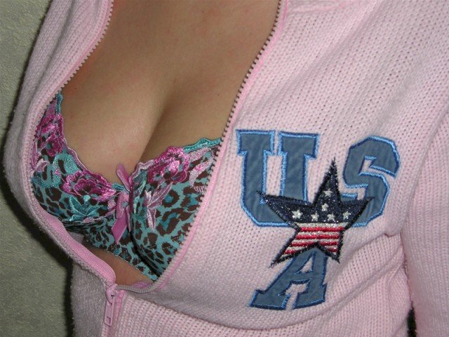 nikkiholland's profile - Image n°24