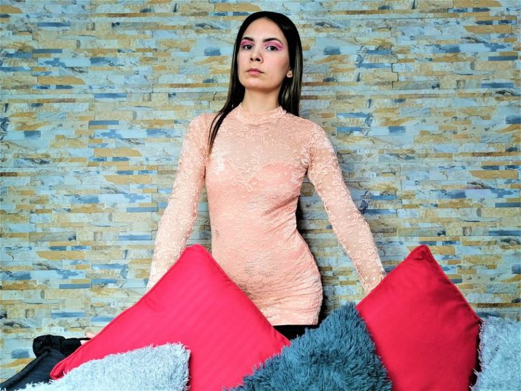 NinaAstrid's profile - Image n°0