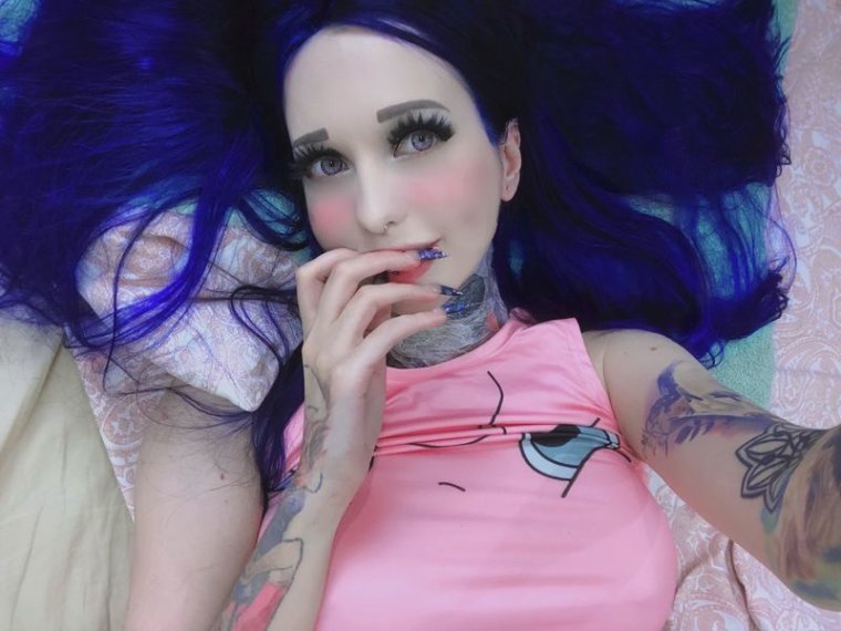 NinaRock's profile - Image n°0