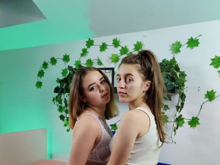NoelAndRebecca's profile - Image n°0