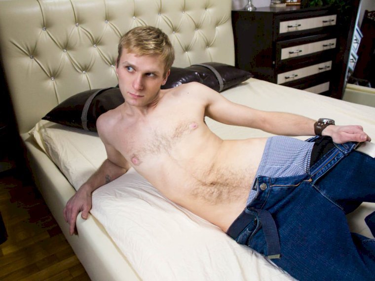 NoMercyInBed's profile - Image n°1