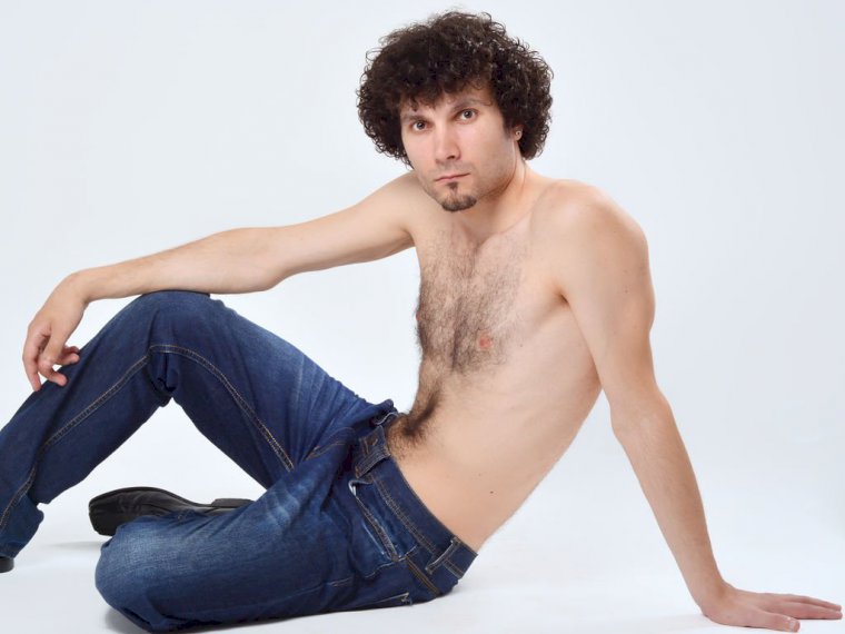 NoUnderwear07's profile - Image n°0