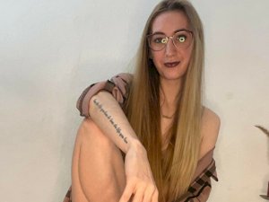 Live Sex OepssFeke