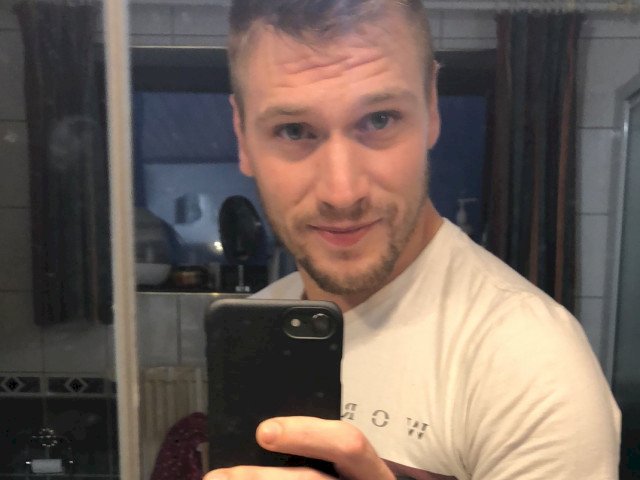 phill106's profile - Image n°1