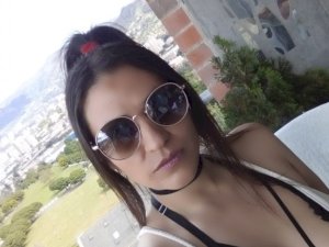 Webcam sex with PandoraNez