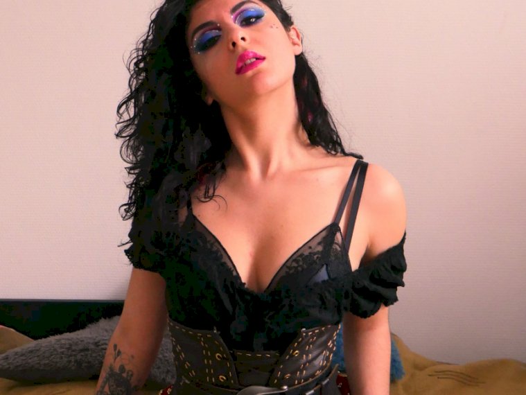 piratelady's profile - Image n°0